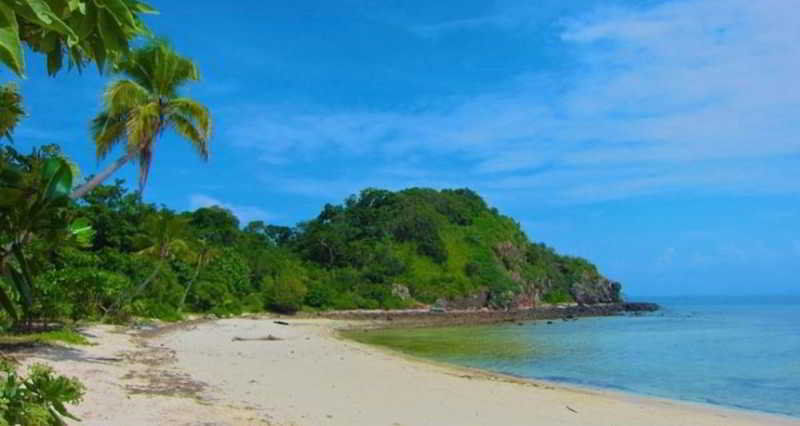Tadrai Island Resort Mana Island Exterior photo