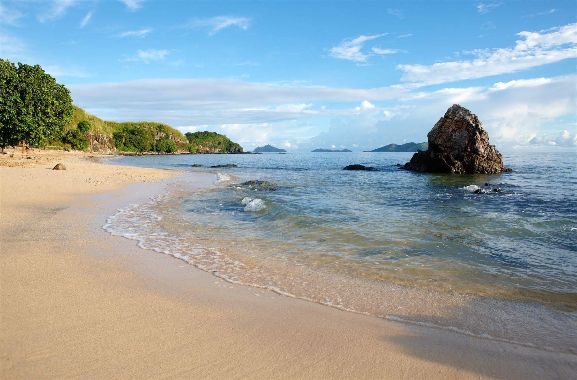 Tadrai Island Resort Mana Island Exterior photo